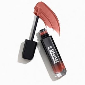 IL MAKIAGE
Lip Service Lip Gloss